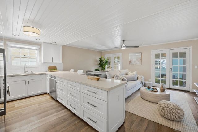 868 A Ave, Coronado, CA 92118