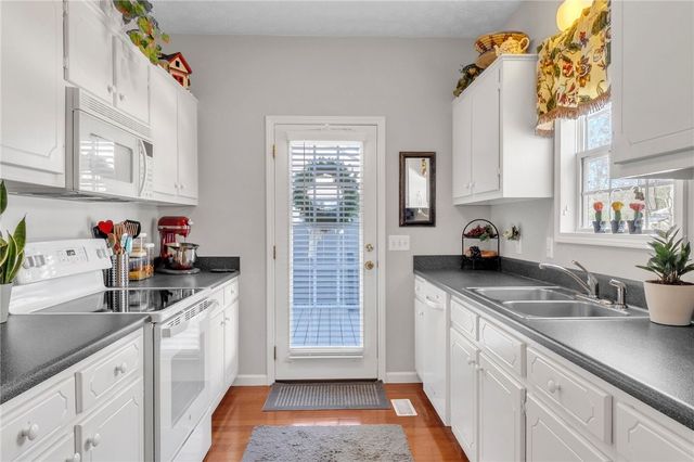 208 River Oaks Circle, Piedmont, SC 29673