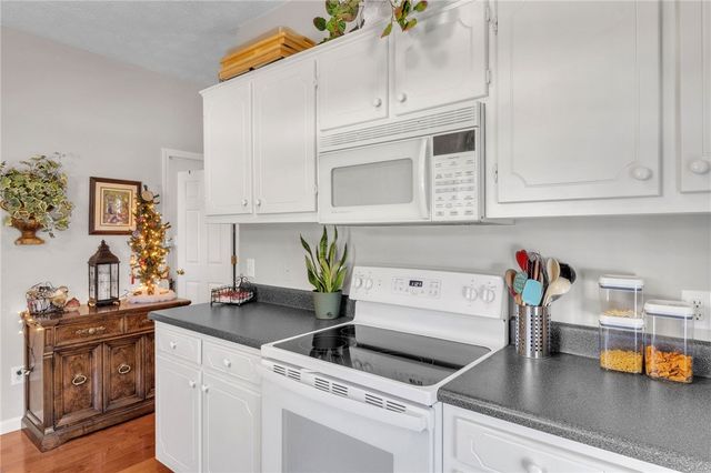 208 River Oaks Circle, Piedmont, SC 29673