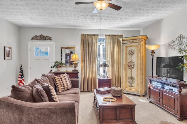 208 River Oaks Circle, Piedmont, SC 29673