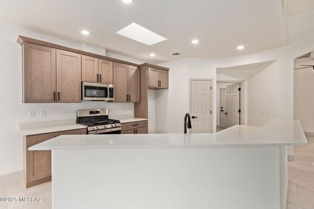 1374 W Blooming Desert Way, Oro Valley, AZ 85737