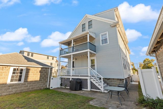 208 Central Ave 1, Medford, MA 02155