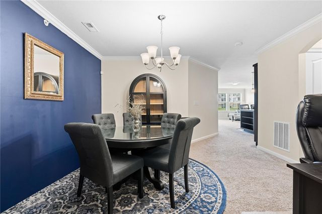 141 Old Pond Road, Springboro, OH 45066