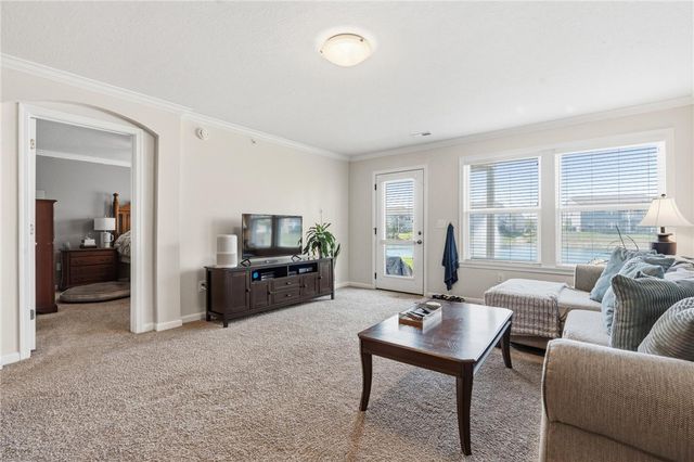 141 Old Pond Road, Springboro, OH 45066