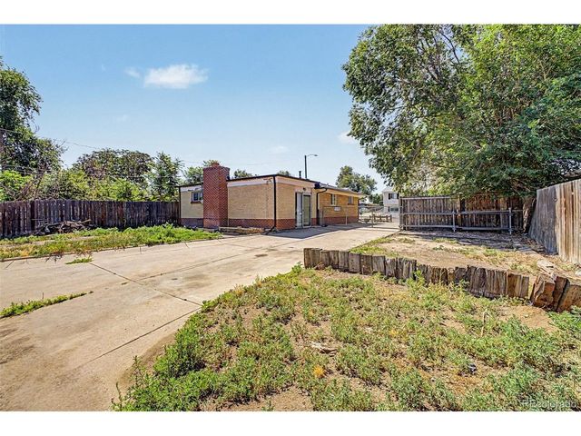 6171 E 64th Pl, Commerce City, CO 80022