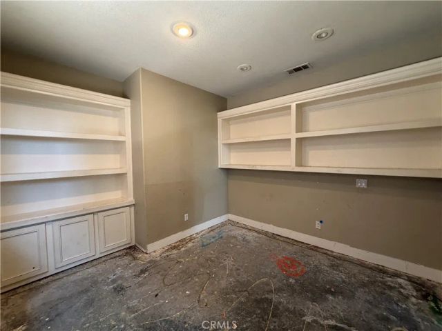 16183 Blue Haven Court, Riverside, CA 92503