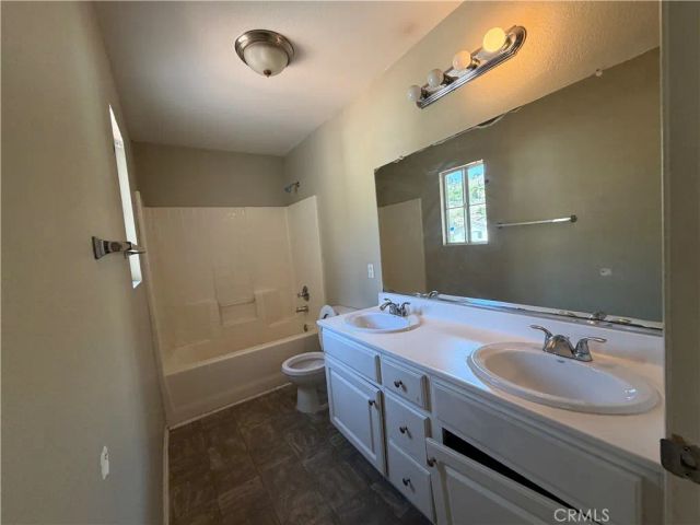 16183 Blue Haven Court, Riverside, CA 92503