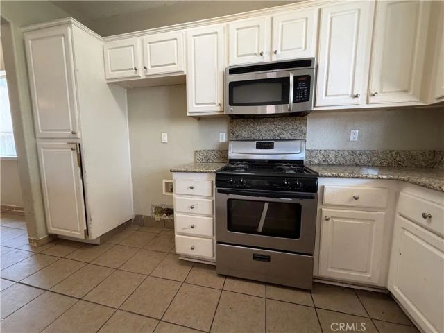 16183 Blue Haven Court, Riverside, CA 92503