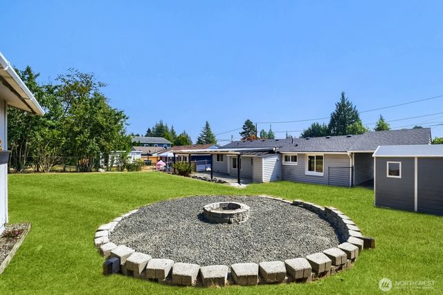 5607 240th Street SW, Mountlake Terrace, WA 98043
