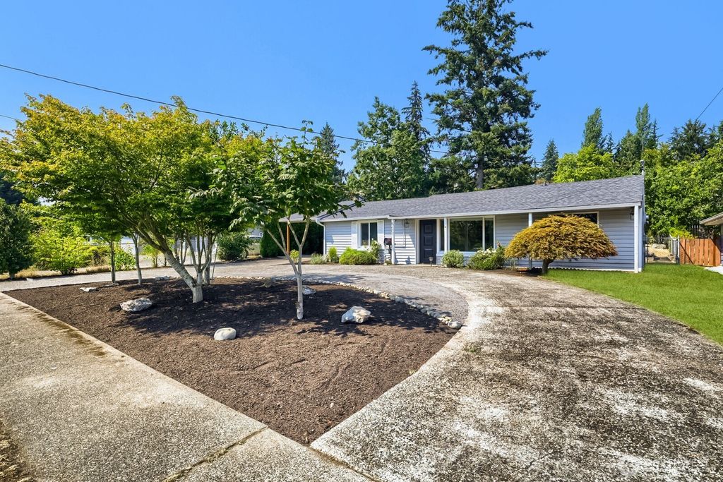 5607 240th Street SW, Mountlake Terrace, WA 98043