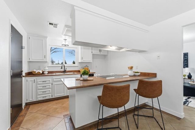 1601 Sonora Street, Madera, CA 93638