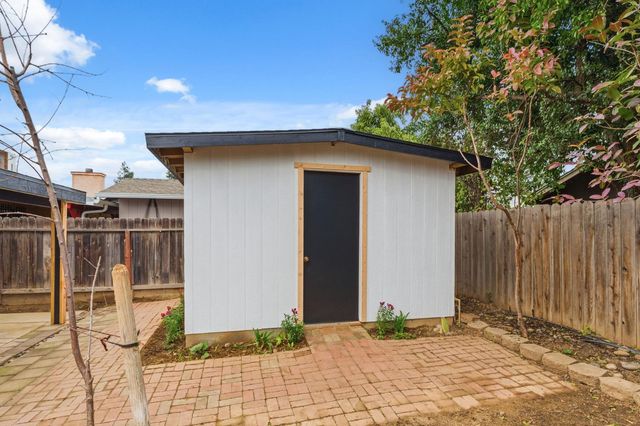 1601 Sonora Street, Madera, CA 93638