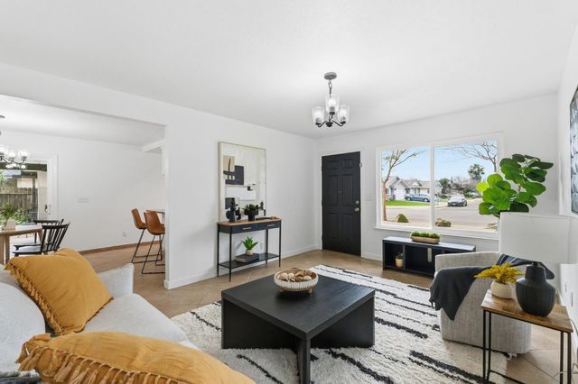 1601 Sonora Street, Madera, CA 93638