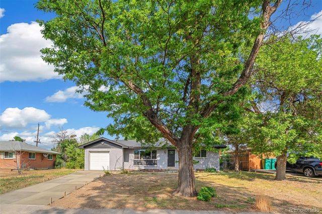 562 Lima Street, Aurora, CO 80010