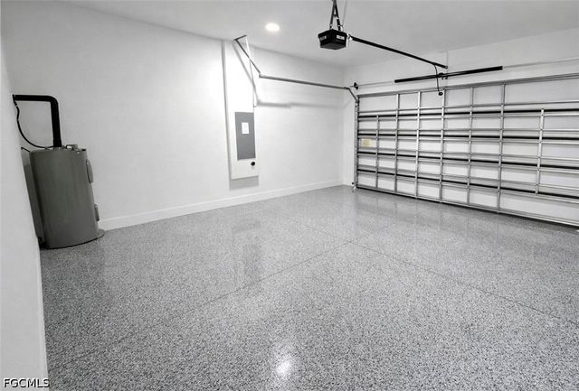 2522 Alice PL, Lehigh Acres, FL 33971