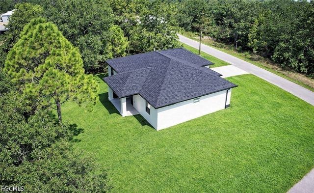 2522 Alice PL, Lehigh Acres, FL 33971
