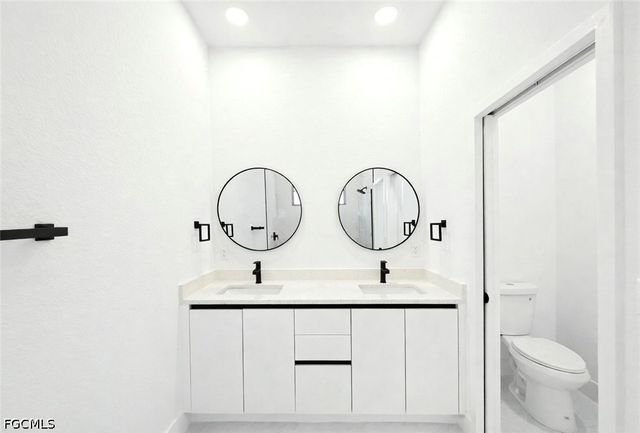 2522 Alice PL, Lehigh Acres, FL 33971