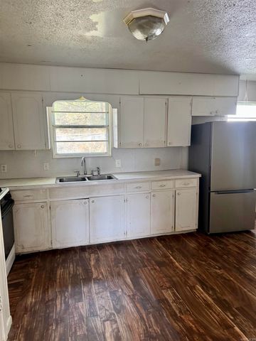 1321 W 57th Street, North Little Rock, AR 72118