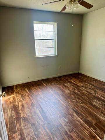 1321 W 57th Street, North Little Rock, AR 72118