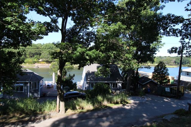 49 Woodward Avenue, Gloucester, MA 01930