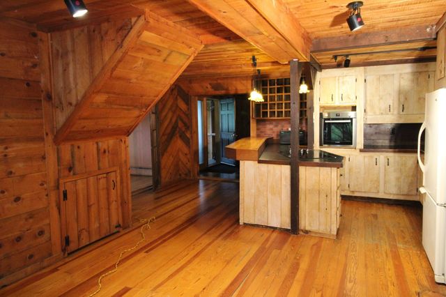 49 Woodward Avenue, Gloucester, MA 01930