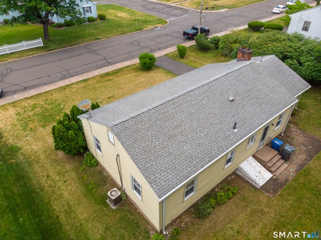 54 Woodhill Road, Manchester, CT 06042