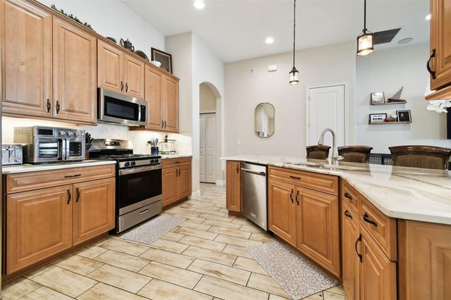 1241 FLORABLU DRIVE, Seffner, FL 33584