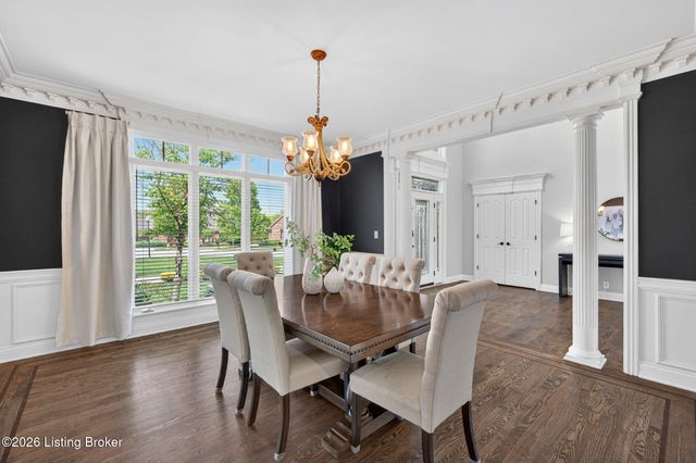 2801 Woodcrest Ct, Prospect, KY 40059