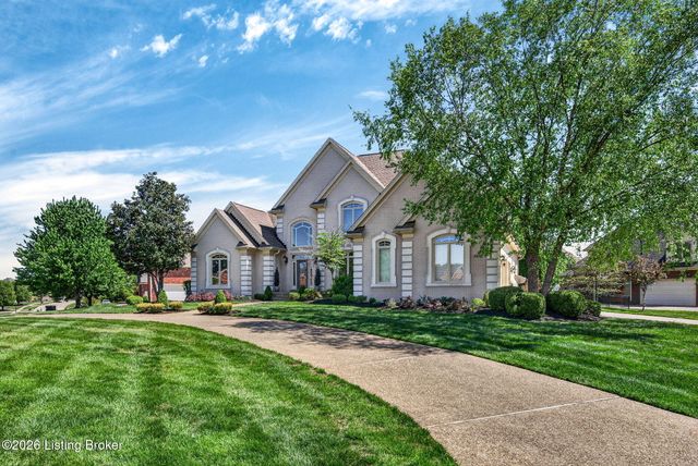 2801 Woodcrest Ct, Prospect, KY 40059
