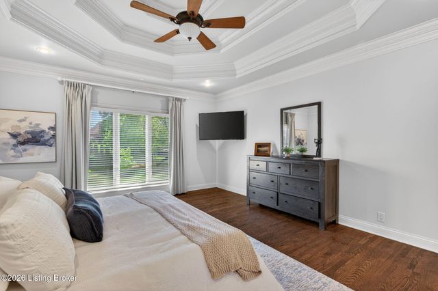 2801 Woodcrest Ct, Prospect, KY 40059