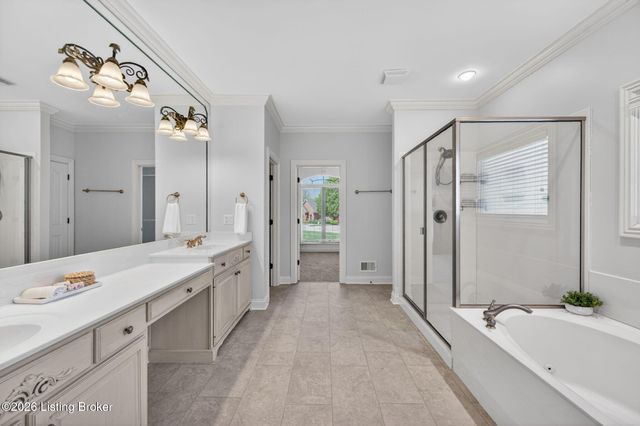 2801 Woodcrest Ct, Prospect, KY 40059