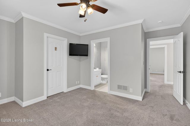 2801 Woodcrest Ct, Prospect, KY 40059