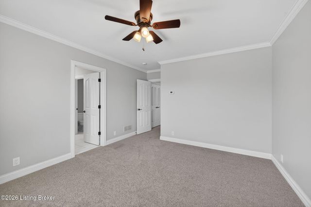 2801 Woodcrest Ct, Prospect, KY 40059