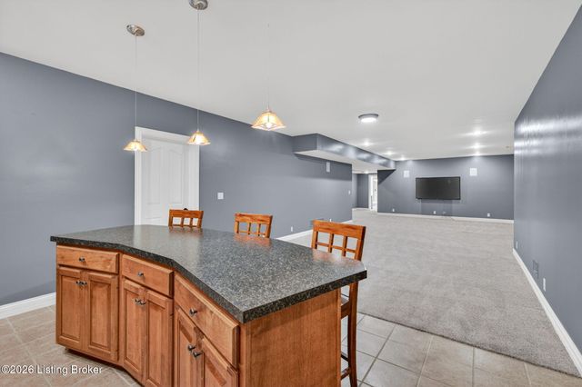 2801 Woodcrest Ct, Prospect, KY 40059