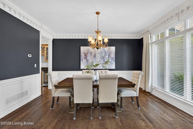 2801 Woodcrest Ct, Prospect, KY 40059