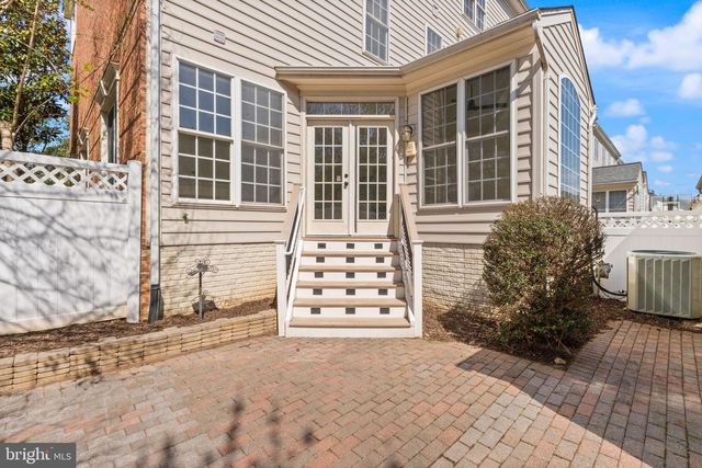 42465 REGAL WOOD DR, Brambleton, VA 20148