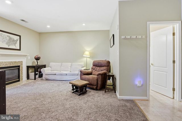 6486 SUTCLIFFE DR, Alexandria, VA 22315