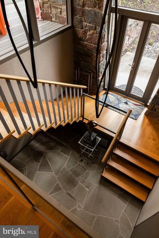 372 BROWNSBURG RD, Newtown, PA 18940