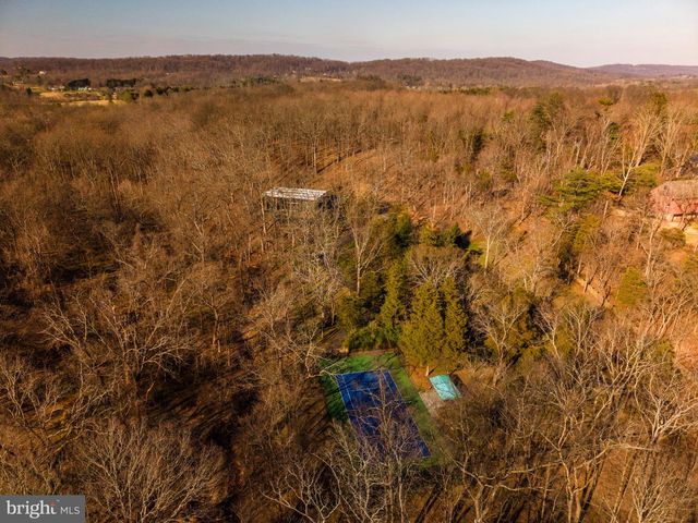 372 BROWNSBURG RD, Newtown, PA 18940