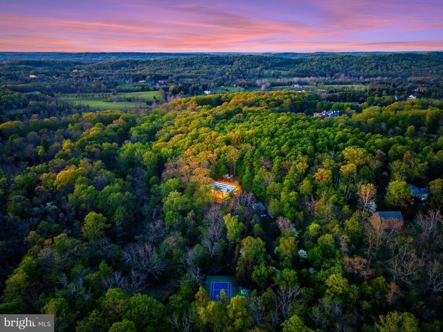 372 BROWNSBURG RD, Newtown, PA 18940