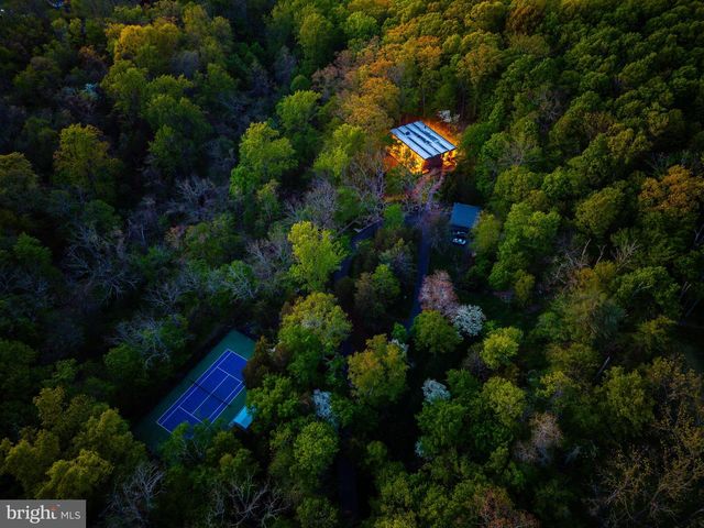 372 BROWNSBURG RD, Newtown, PA 18940