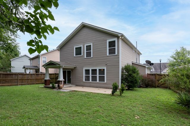2006 Blossom Valley Ct, Mount Juliet, TN 37122