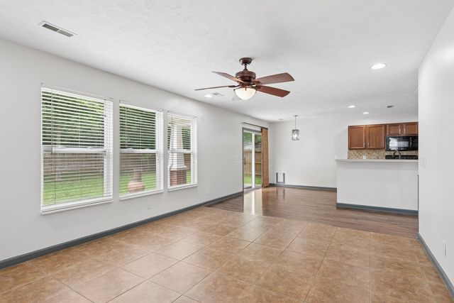 2006 Blossom Valley Ct, Mount Juliet, TN 37122