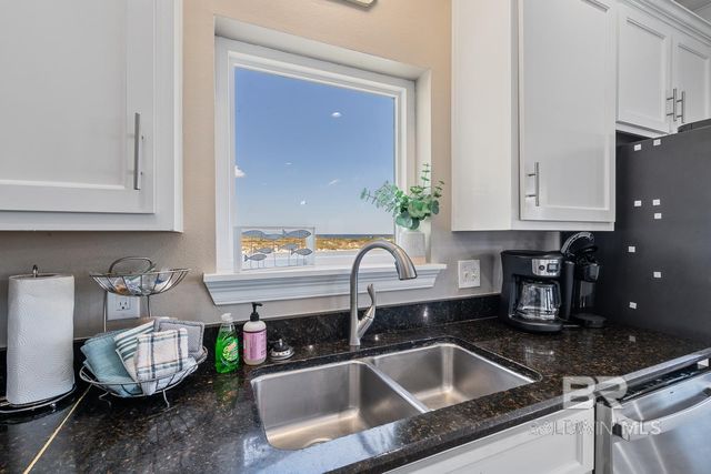 1402 W Dune Drive, Gulf Shores, AL 36542