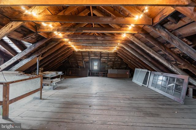 137 N 2ND ST, Newport, PA 17074