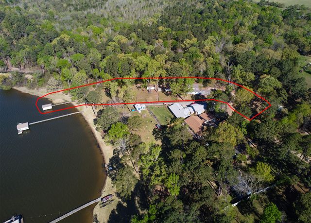 2781 Lake Breeze Drive, Chandler, TX 75758