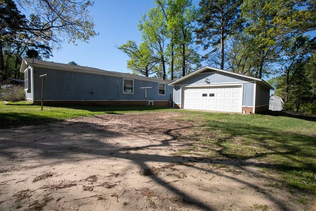 2781 Lake Breeze Drive, Chandler, TX 75758