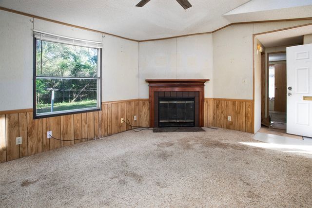 2781 Lake Breeze Drive, Chandler, TX 75758