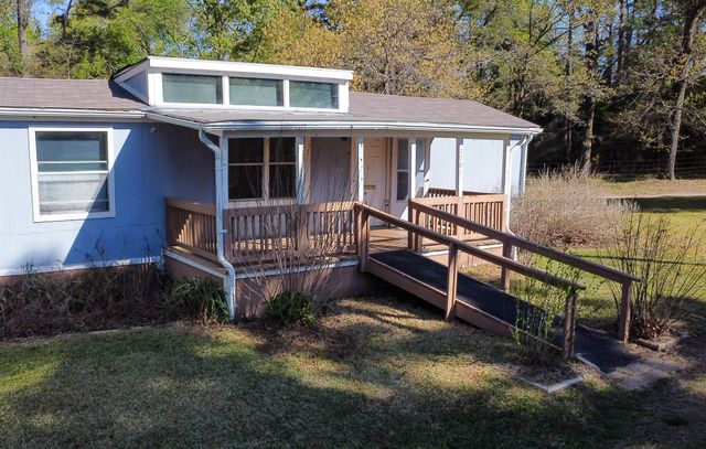 2781 Lake Breeze Drive, Chandler, TX 75758