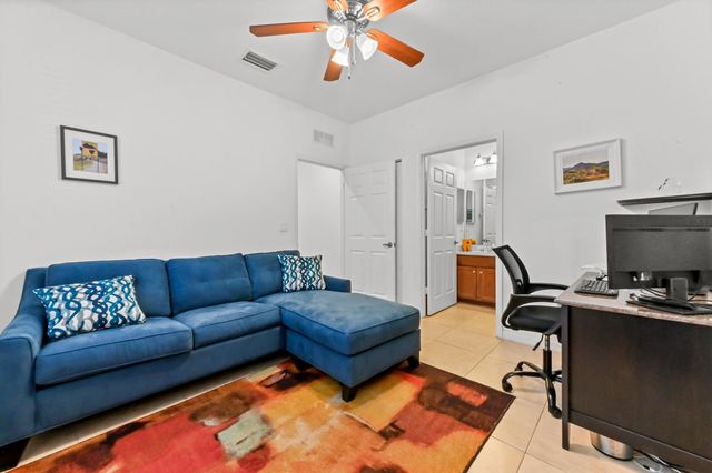 1253 Via De Fossi, Boynton Beach, FL 33426